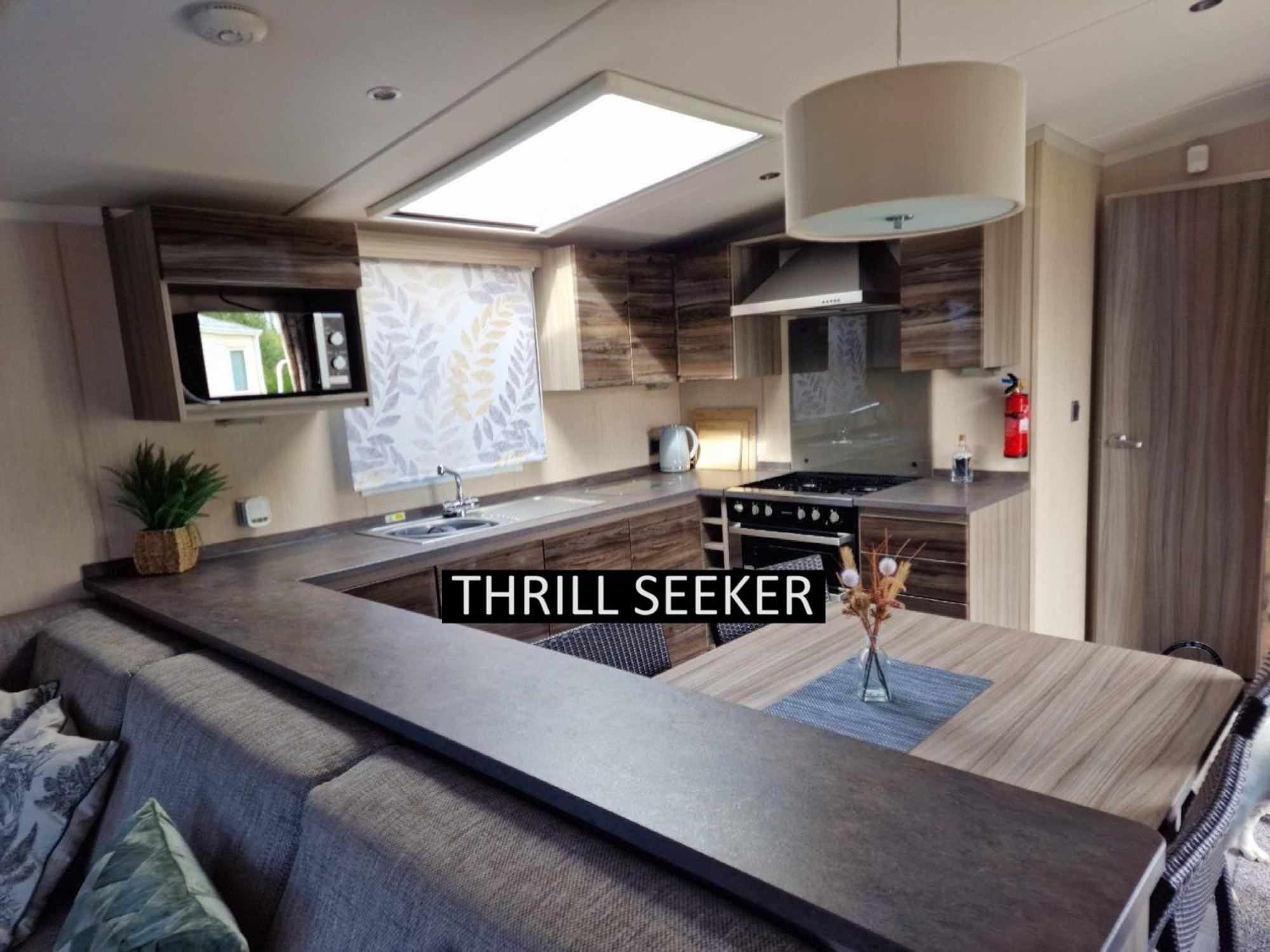 Thrillseeker - Next To Fantasy Island, Ingoldmells Skegness Exteriör bild